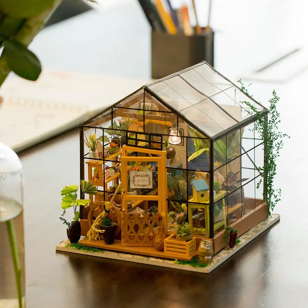 Cathy`s Flower House / Gewächshaus / Miniaturhaus